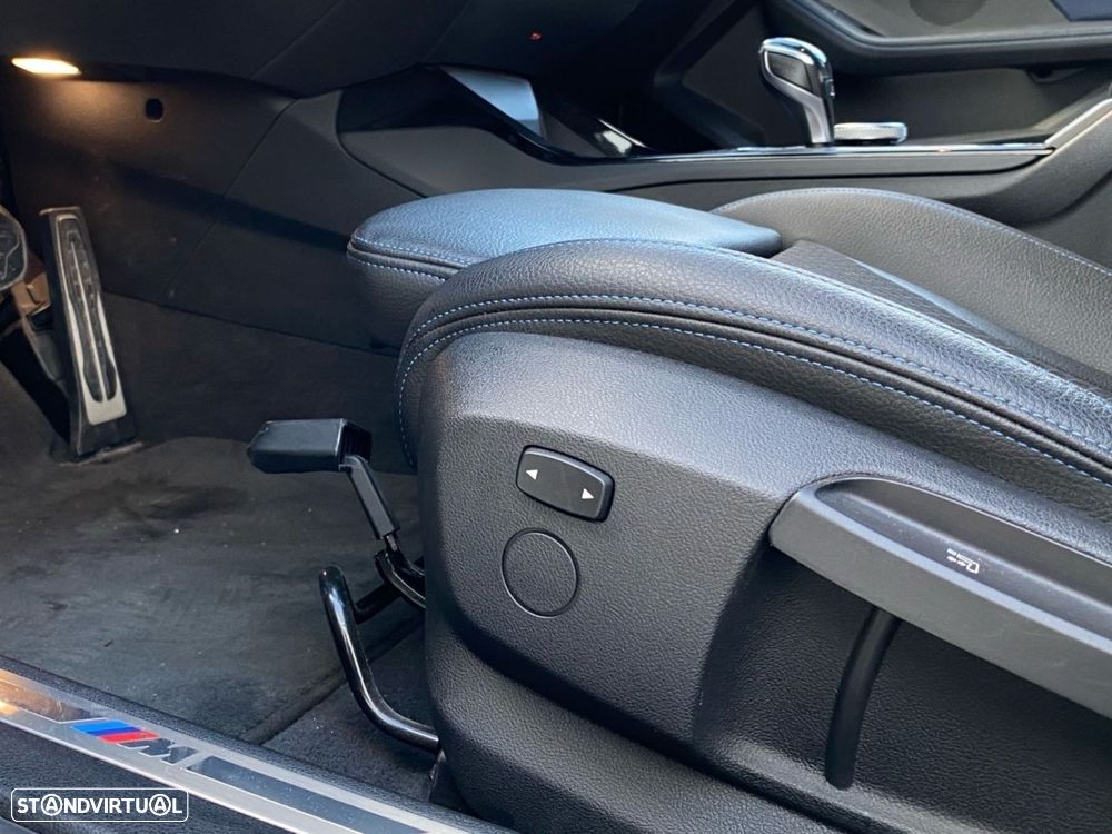 BMW 116 d Pack Desportivo M Auto - 15