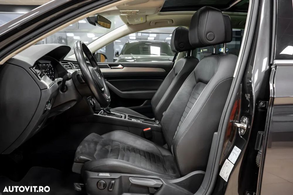 Volkswagen Passat Variant 2.0 TDI DSG R Executive - 24