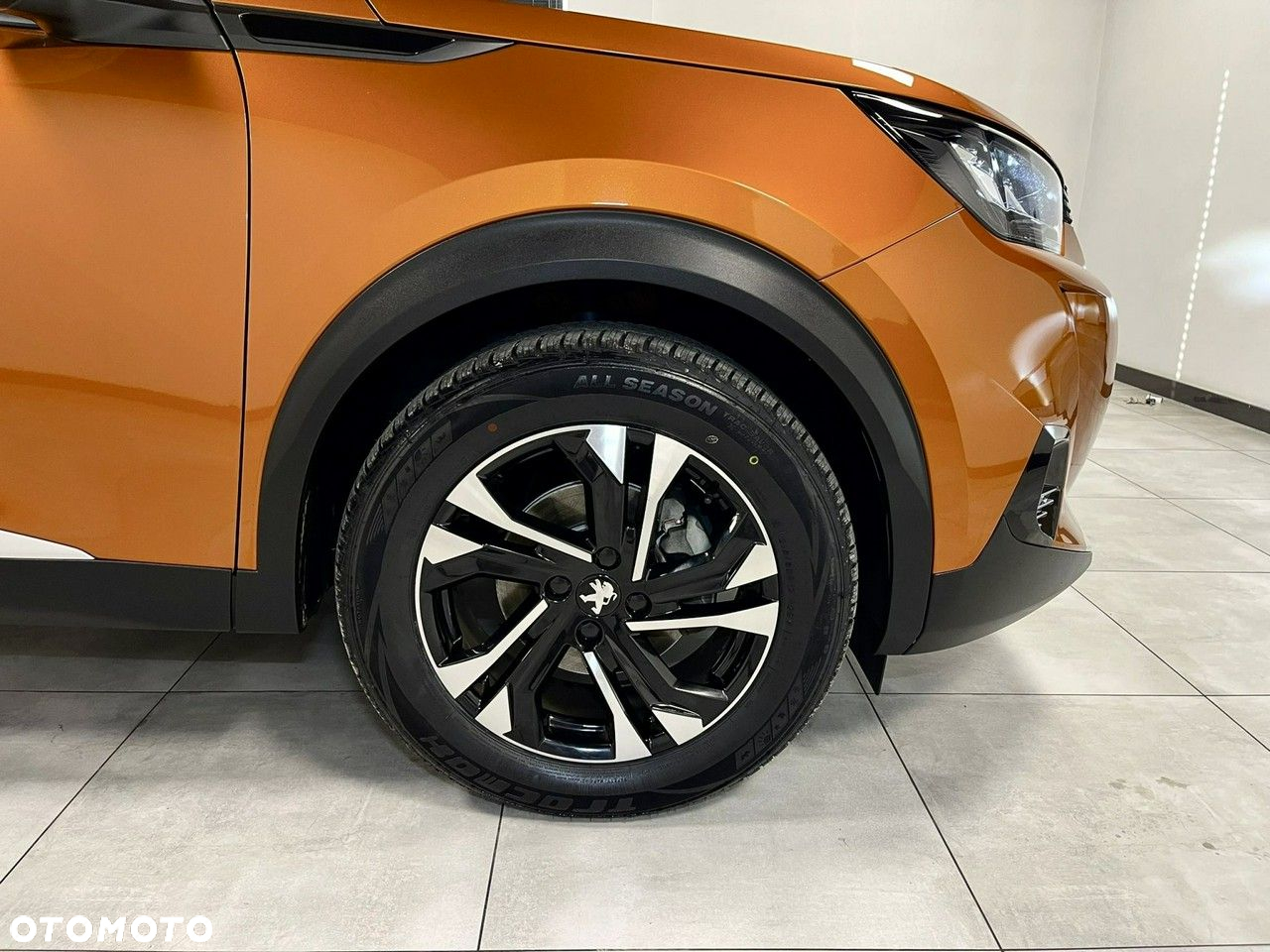 Peugeot 2008 PureTech 130 Allure - 12