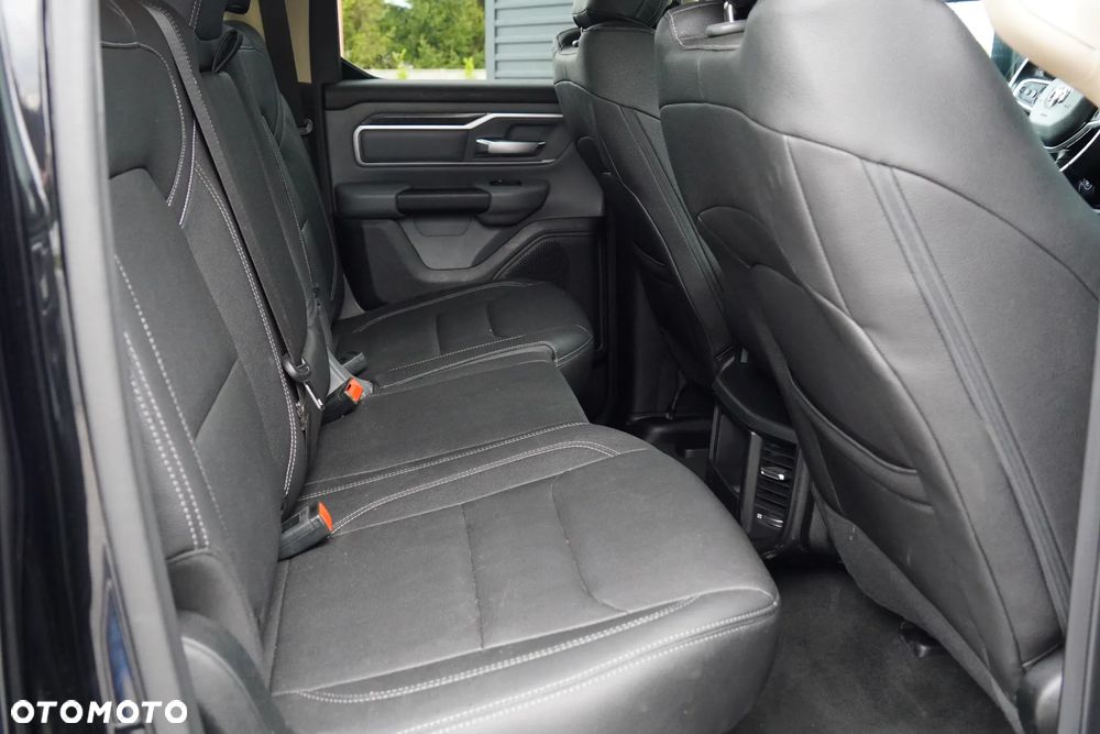 RAM 1500 5.7 Quad Cab Bighorn - 40