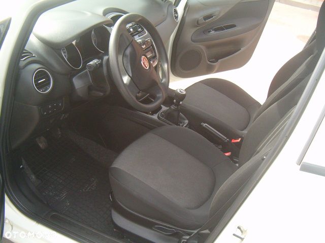 Fiat Punto - 18