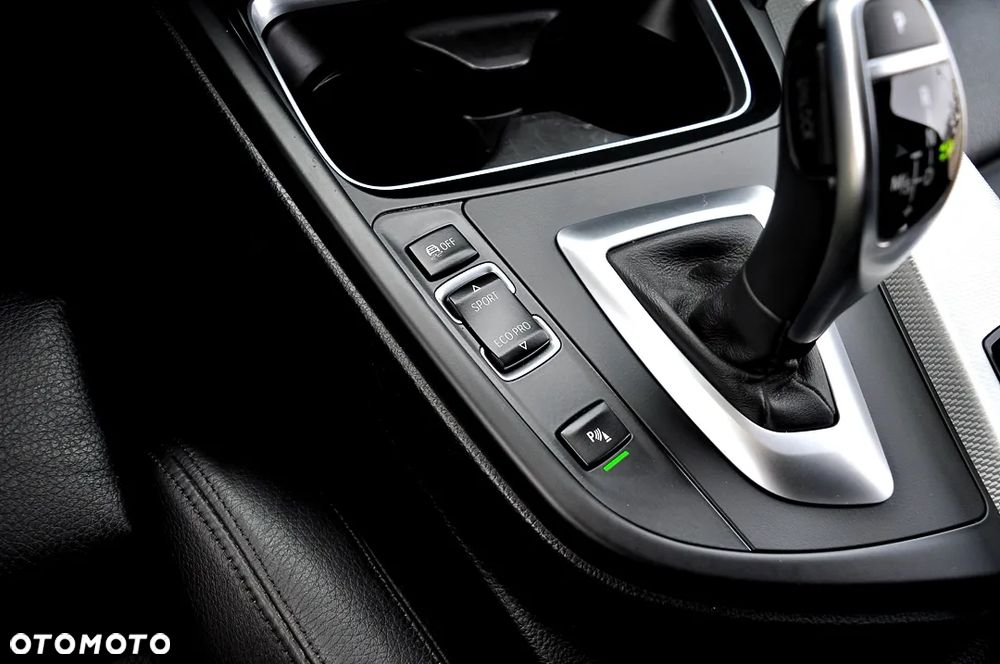 BMW Seria 4 420d Sport-Aut Sport Line - 31