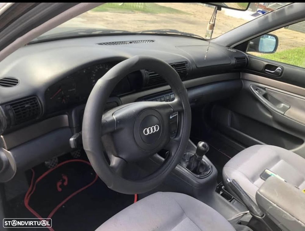 Audi A4 - 5