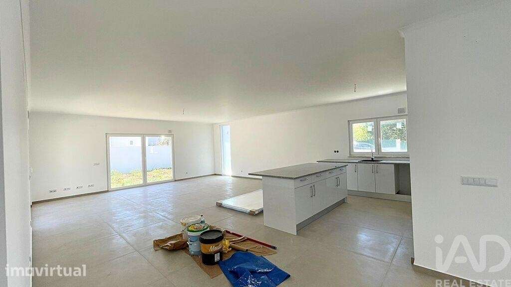 Casa / Villa T3 em Caldas da Rainha - Nossa Senhora do Pópulo, Coto e - Grande imagem: 4/30