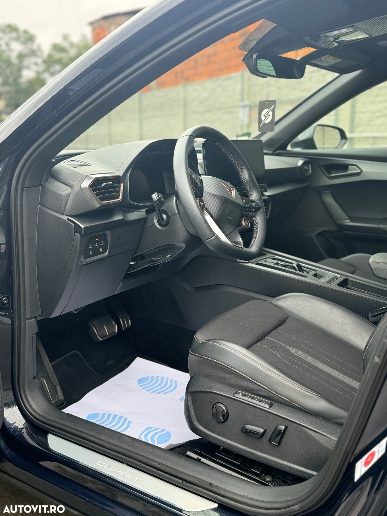 Cupra Formentor VZ 2.0 TSI 4DRIVE DSG - 27