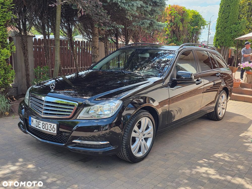 Mercedes-Benz Klasa C 180 BlueEFFICIENCY Elegance - 1
