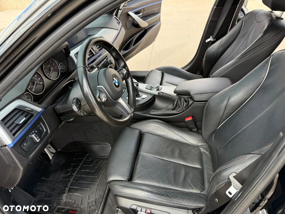 BMW Seria 3 330i M Sport - 27