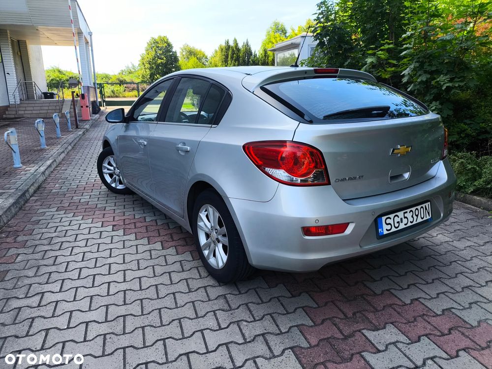 Chevrolet Cruze 1.8 LTZ - 6
