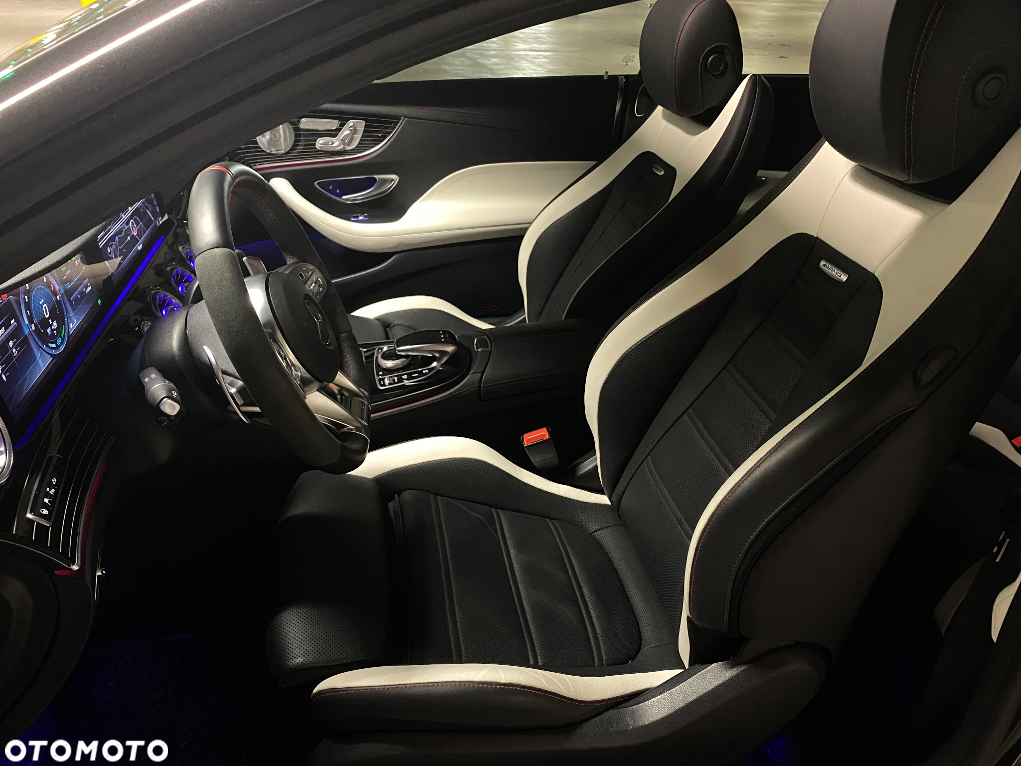 Mercedes-Benz Klasa E AMG 53 Coupe 4-Matic+ 9G-TRONIC - 18