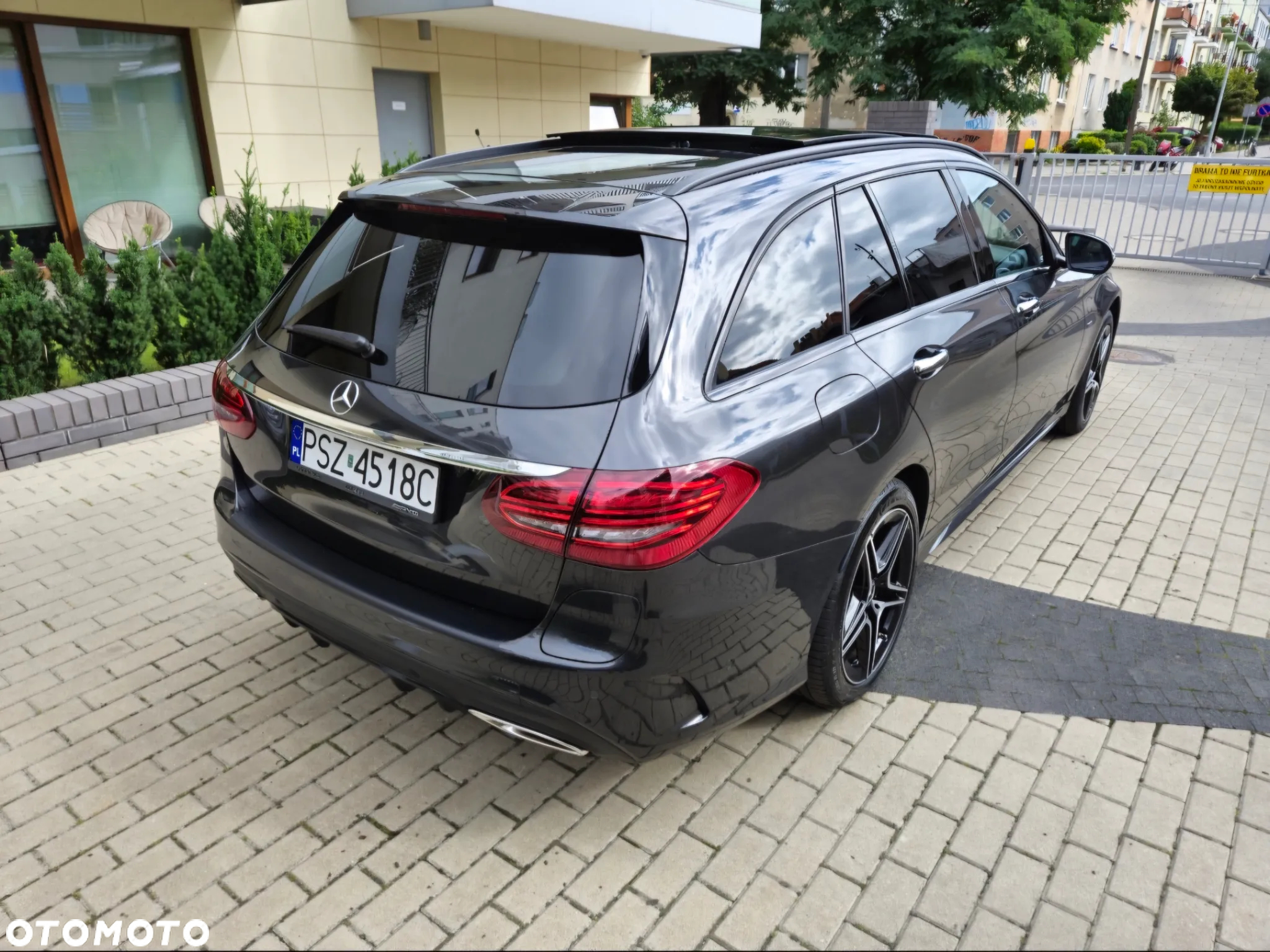 Mercedes-Benz Klasa C 300 e T 9G-TRONIC AMG Line - 7