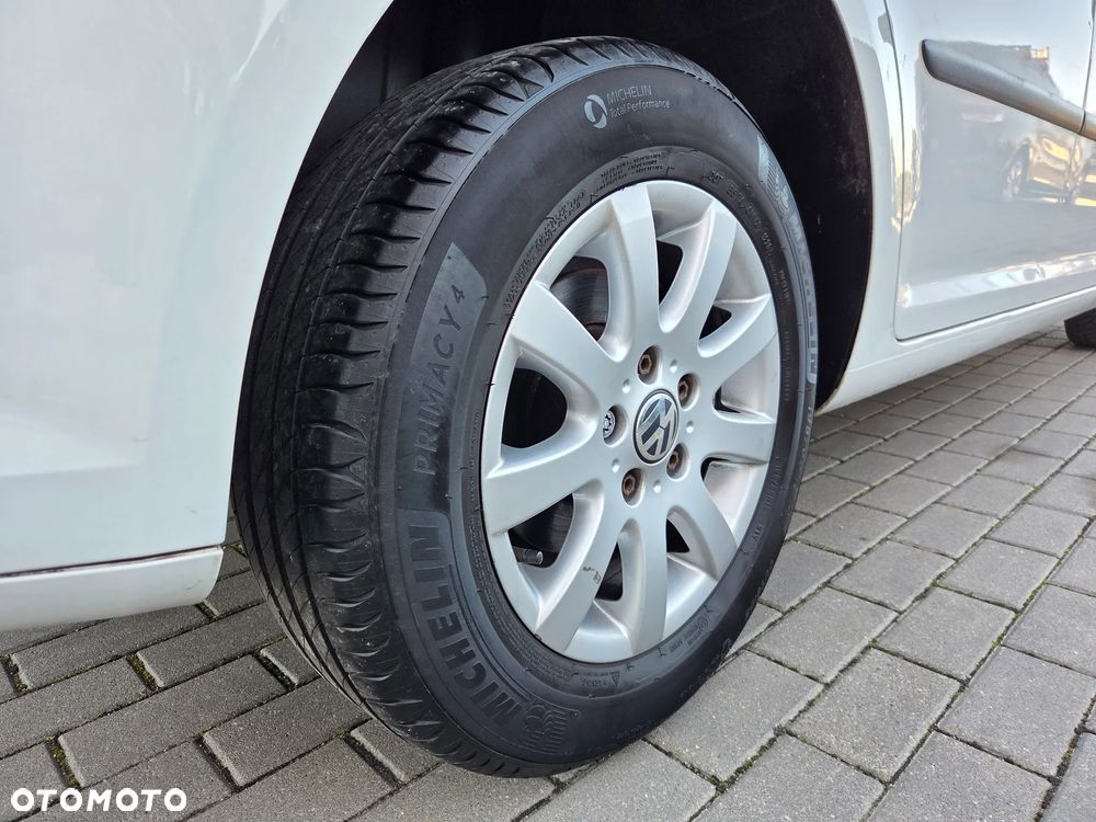 Volkswagen Touran 1.6 TDI DPF BlueMotion Technology Comfortline - 8