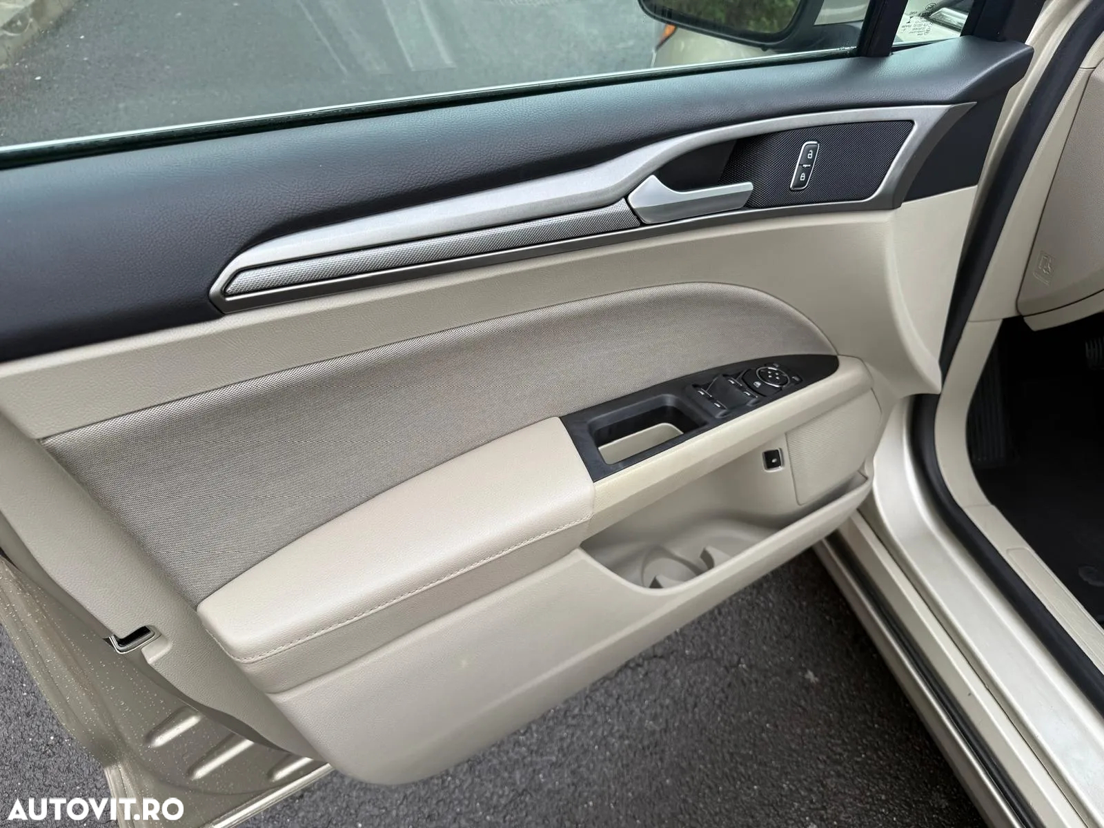 Ford Mondeo 2.0 HEV Trend - 19