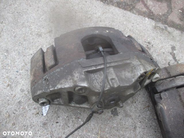 OPEL Vectra C SIGNUM ZACISK PRZEDNI LEWY PRAWY cena za 2 sztuki 3.2 V6 971 - 2