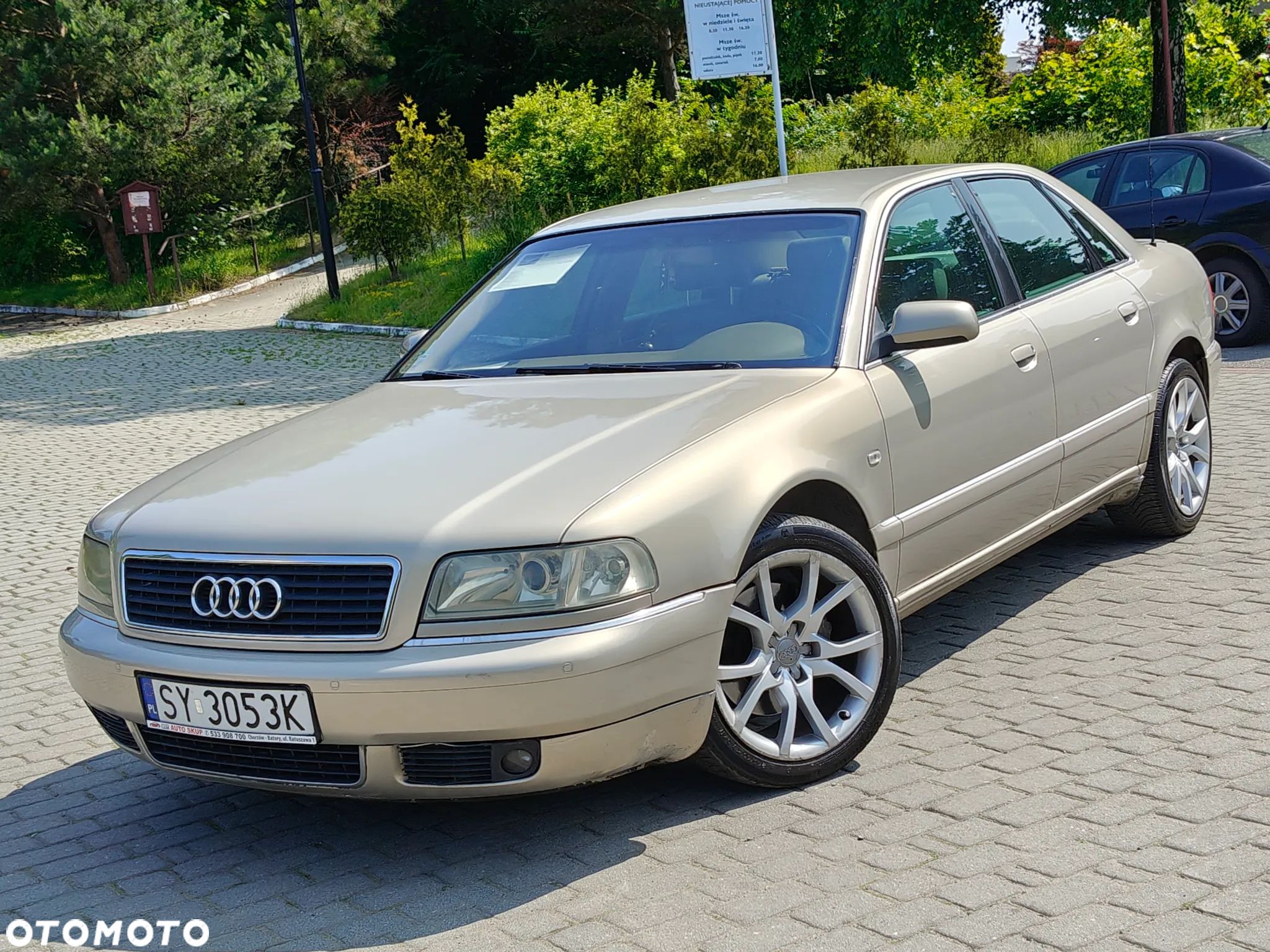 Audi A8 - 1