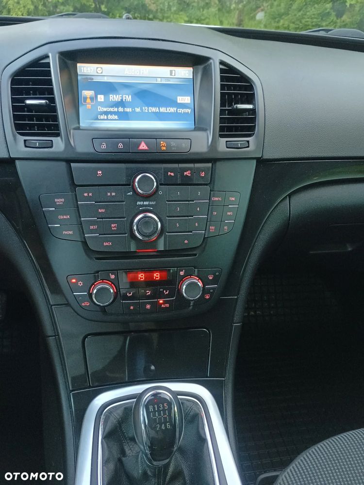 Opel Insignia - 15