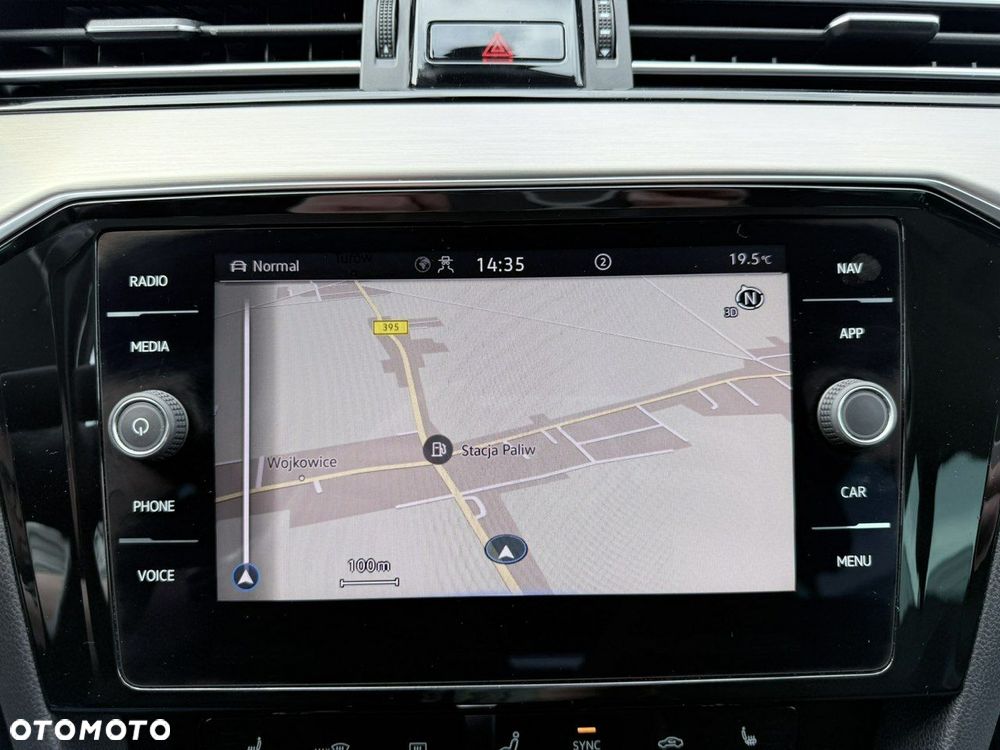 Volkswagen Passat - 36