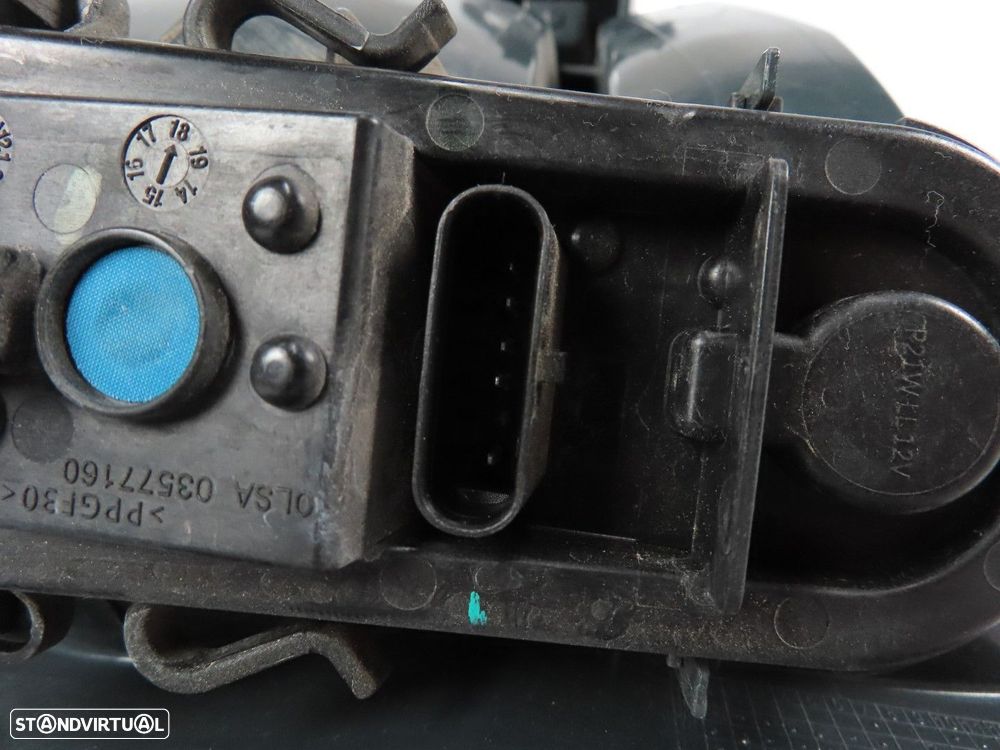 Farolim Led Esquerdo/Trás Seminovo/ Original BMW X1 (F48) 63217488545 - 4