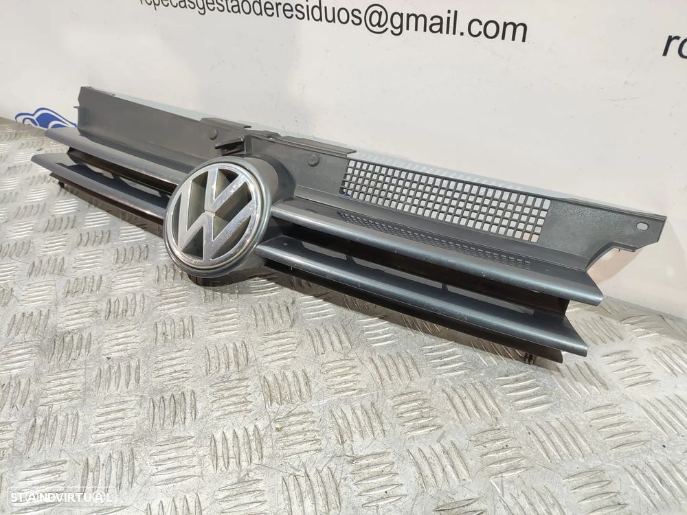 Grelha Central Pará-choques Frente Frontal VW Golf MK4 Original - 5