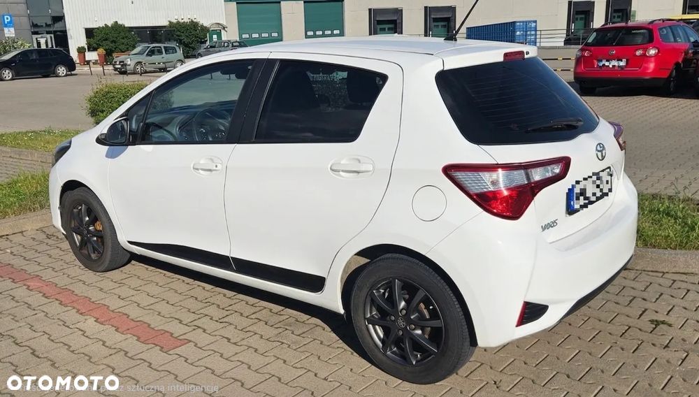 Toyota Yaris 1.5 Active - 10