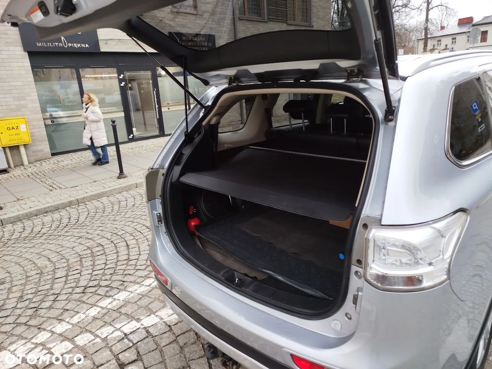 Mitsubishi Outlander 2.2 DID Intense + 4WD - 3