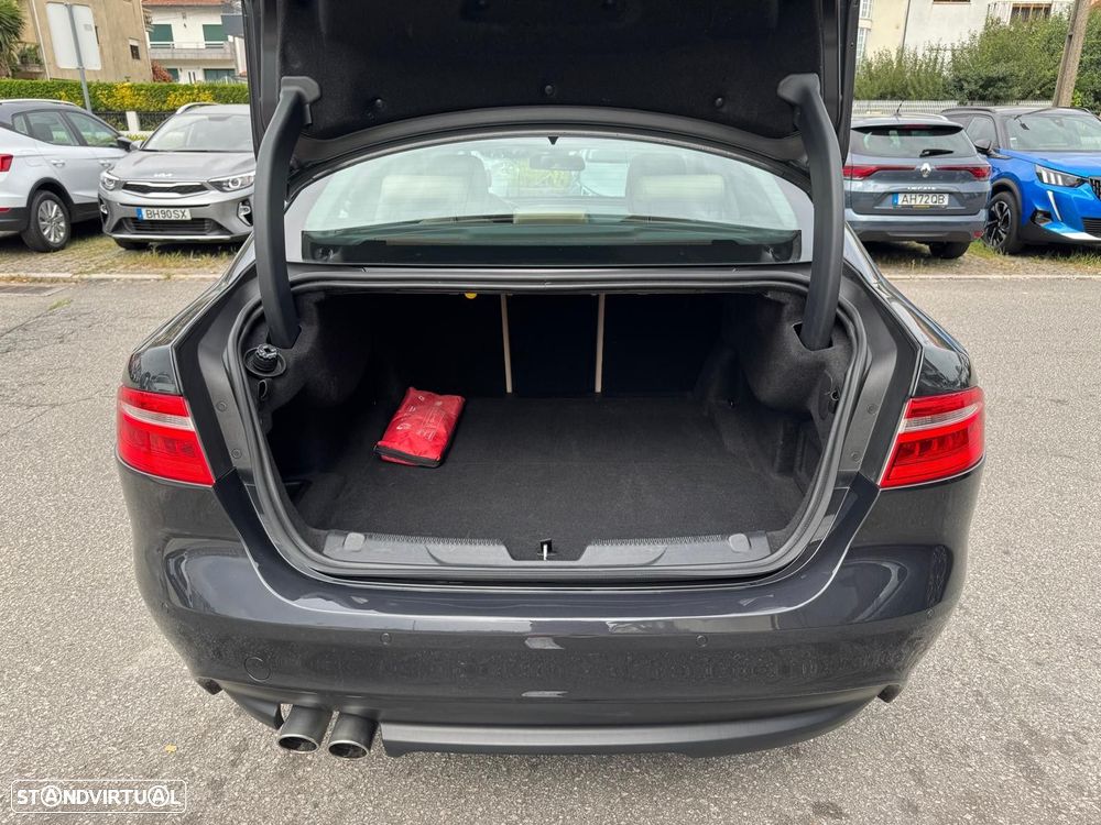 Jaguar XE 2.0 D R-Sport Aut. - 13