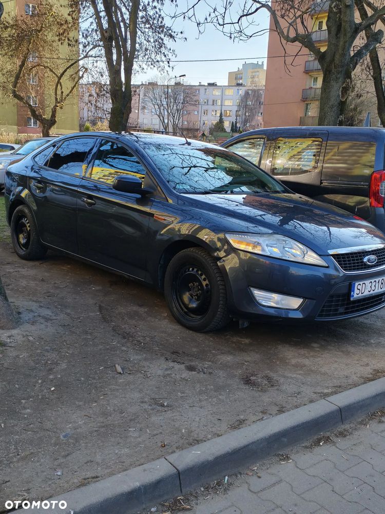 Ford Mondeo 2.0 Trend - 16