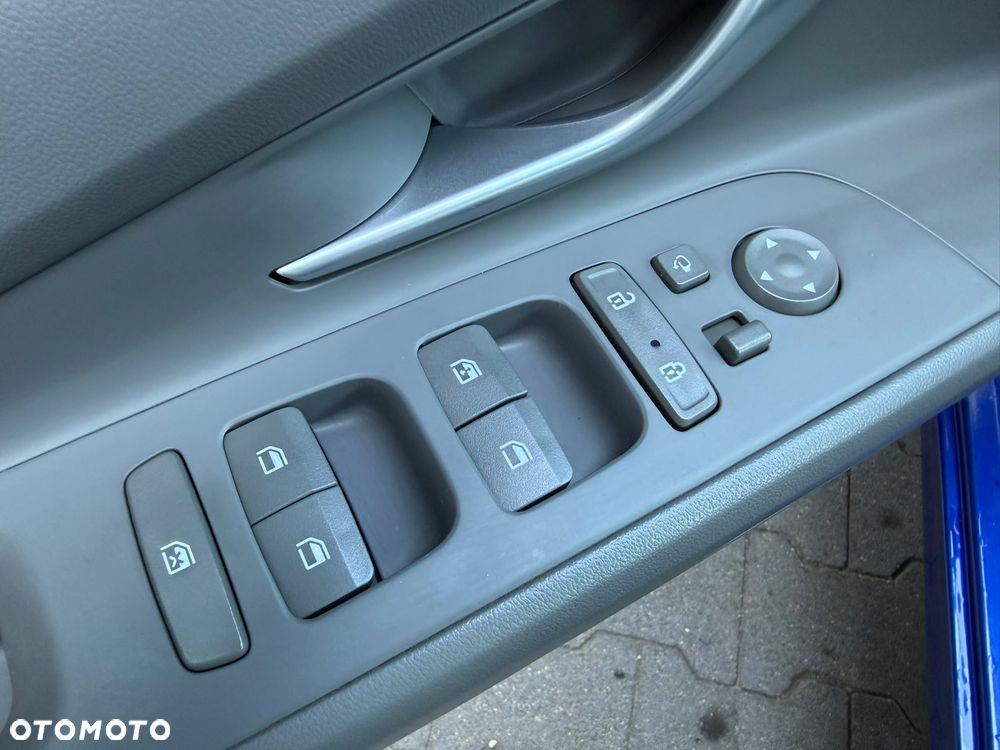 Hyundai Elantra 1.6 Executive CVT - 15