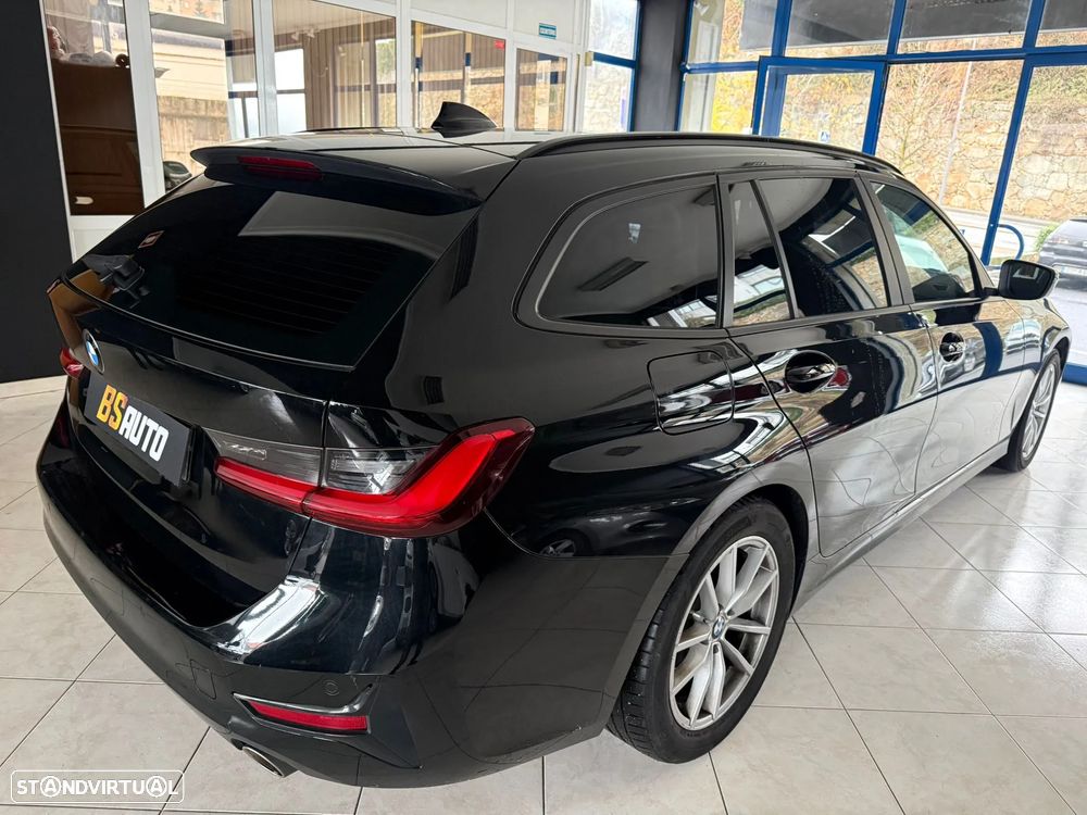 BMW 318 d Touring - 11