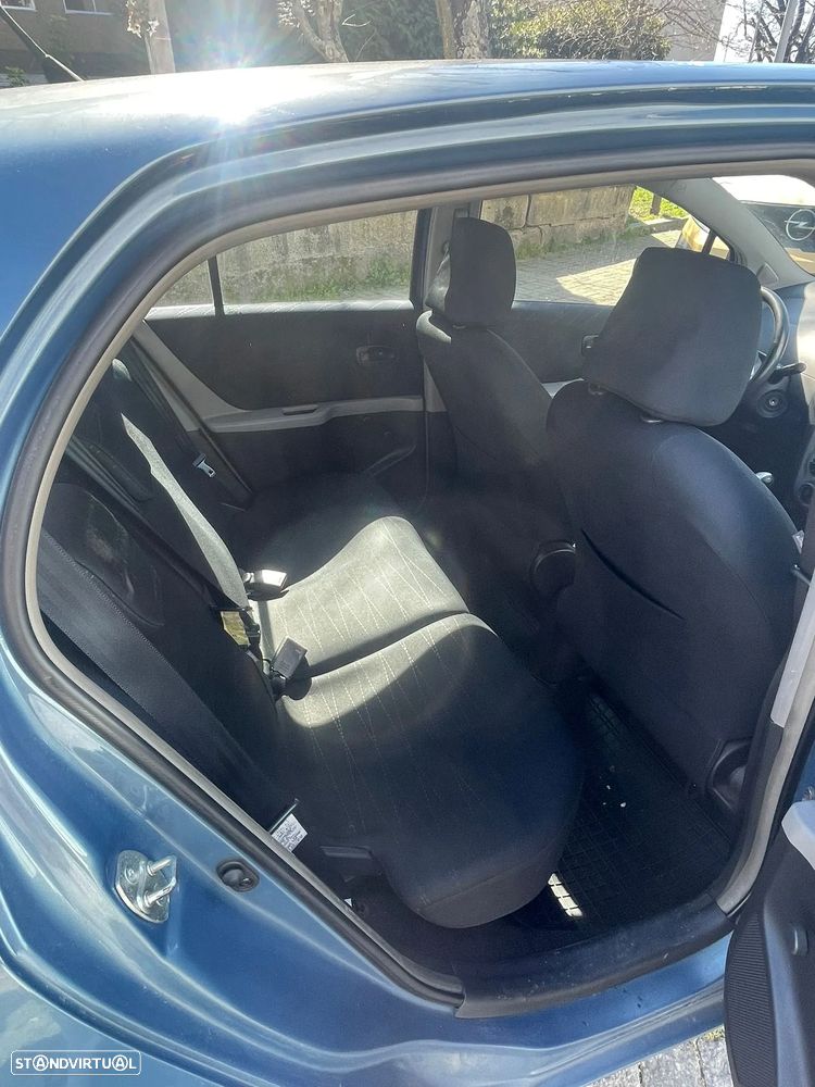 Toyota Yaris 1.4 D-4D AC+VSC - 5