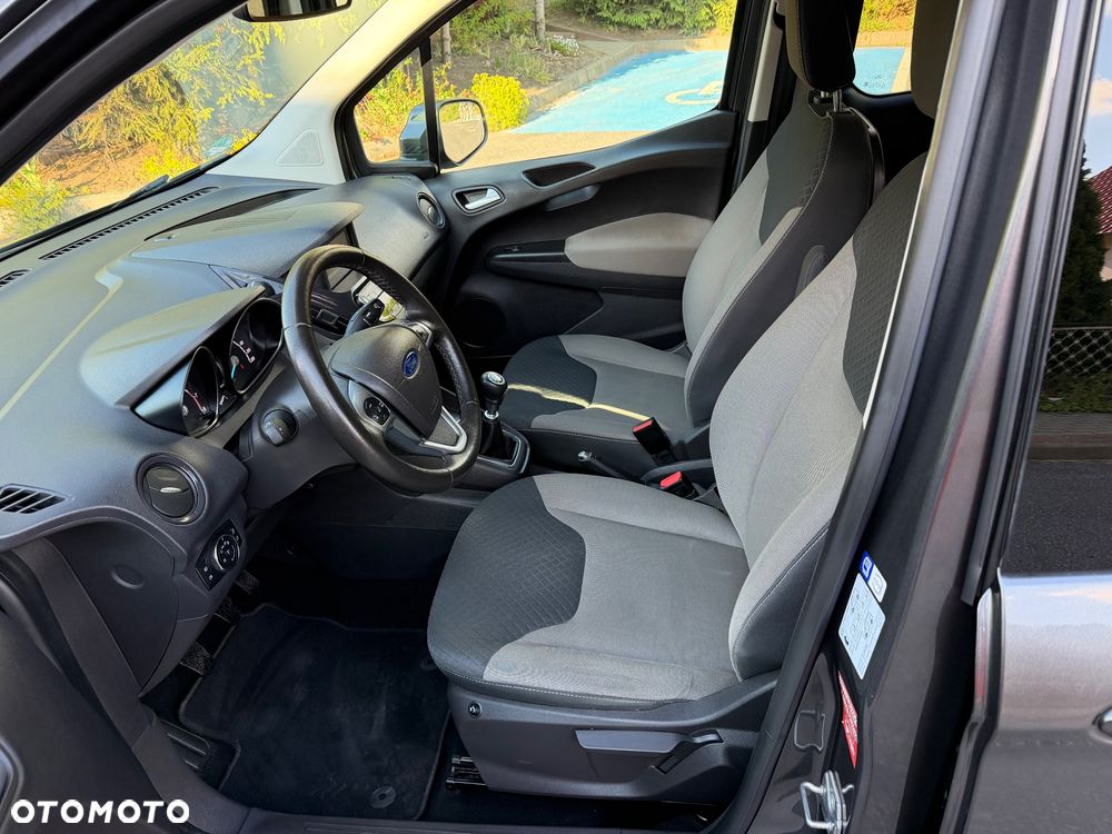 Ford Tourneo Courier 1.0 EcoBoost S&S Titanium - 13