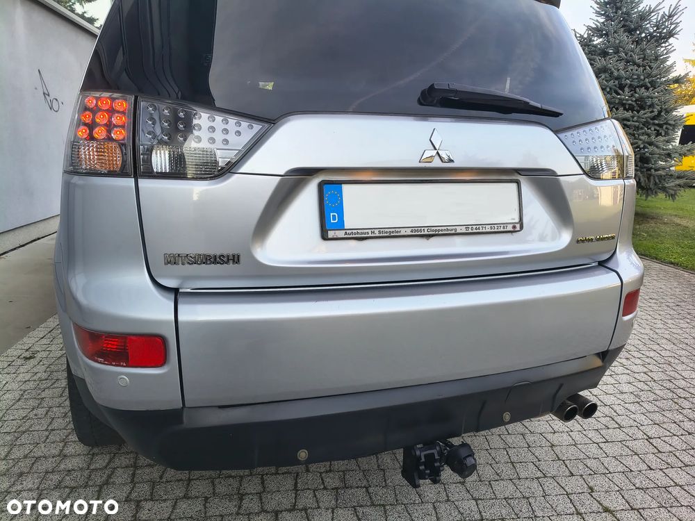 Mitsubishi Outlander 2.2 DI-D 4WD Instyle - 35