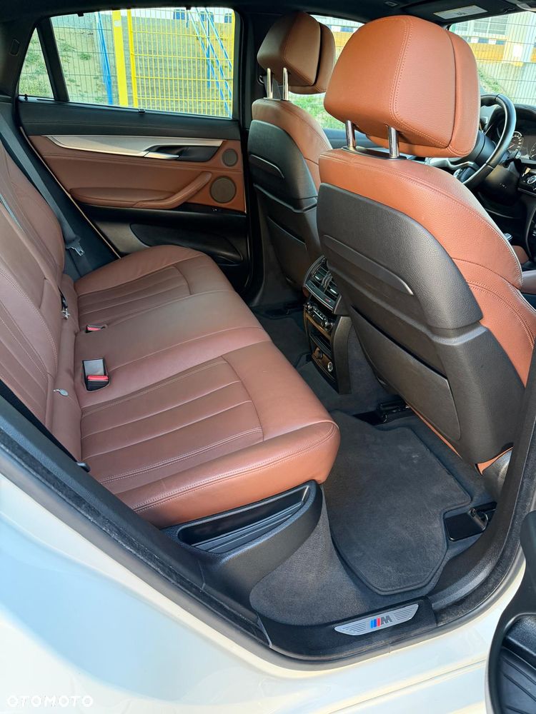 BMW X6 xDrive50i Performance M Paket - 10