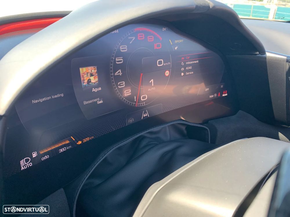 Ferrari Roma Spider - 37