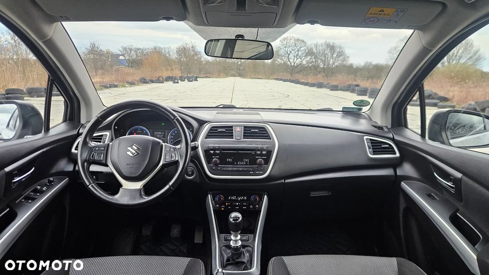 Suzuki SX4 S-Cross 1.6 DDiS Premium 4WD - 10