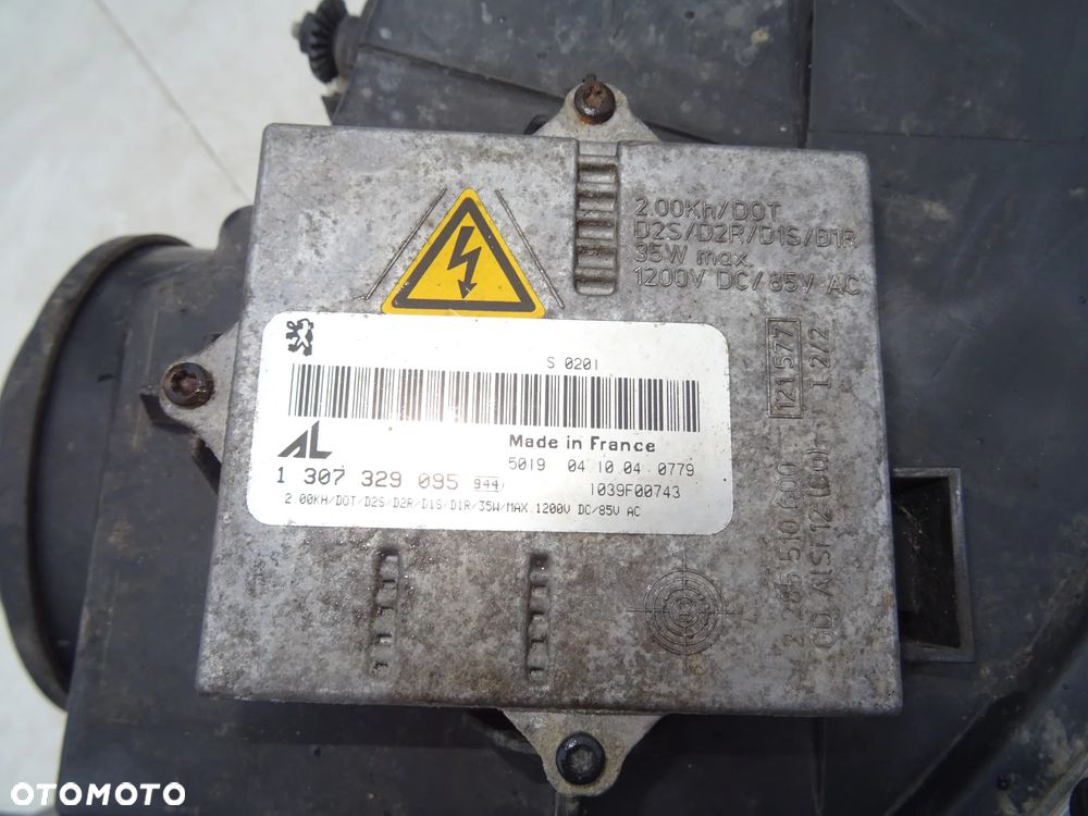 Peugeot 407 lampa lewy przód lewa przednia przedni reflektor xenon - 10