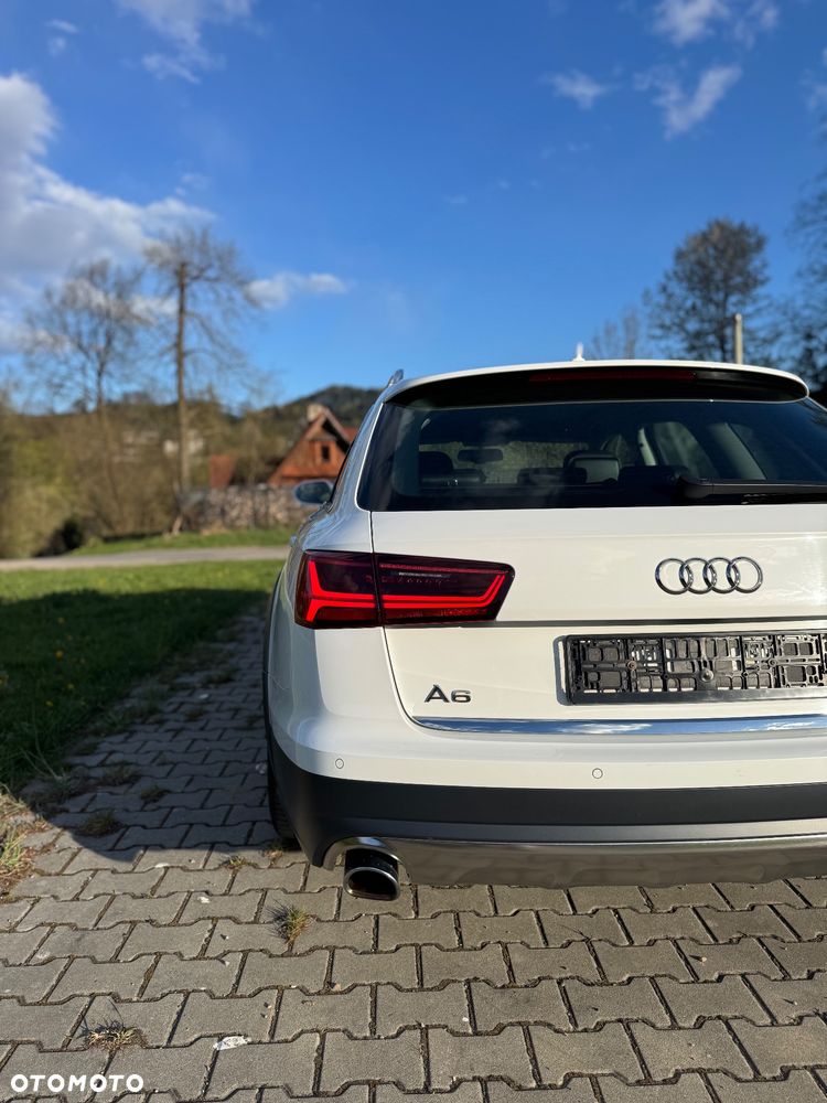 Audi A6 Allroad - 11