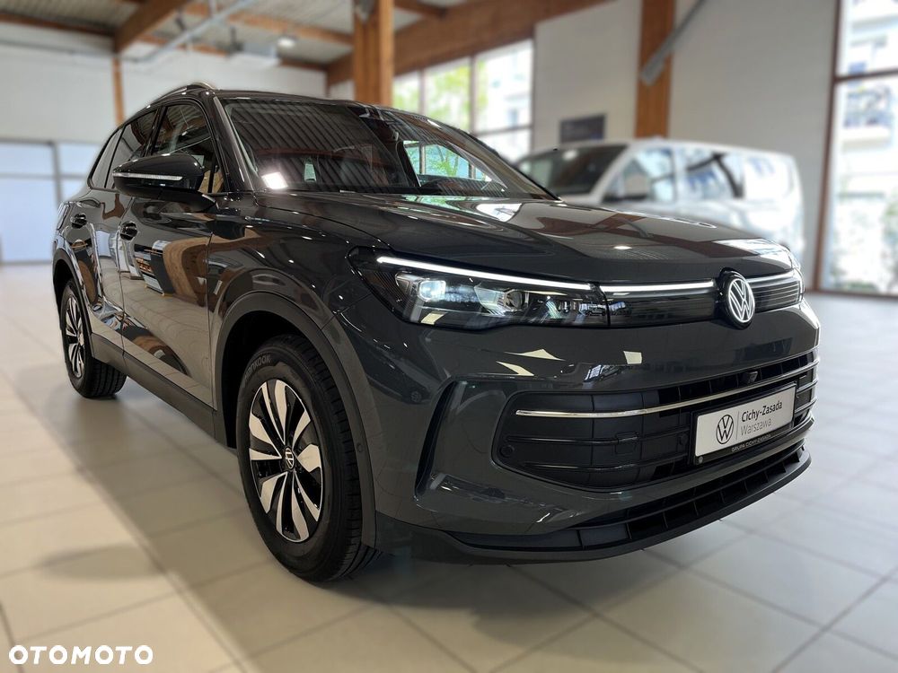 Volkswagen Tiguan - 38