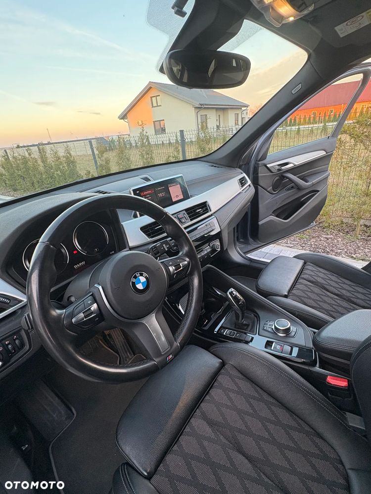 BMW X1 sDrive18i - 16