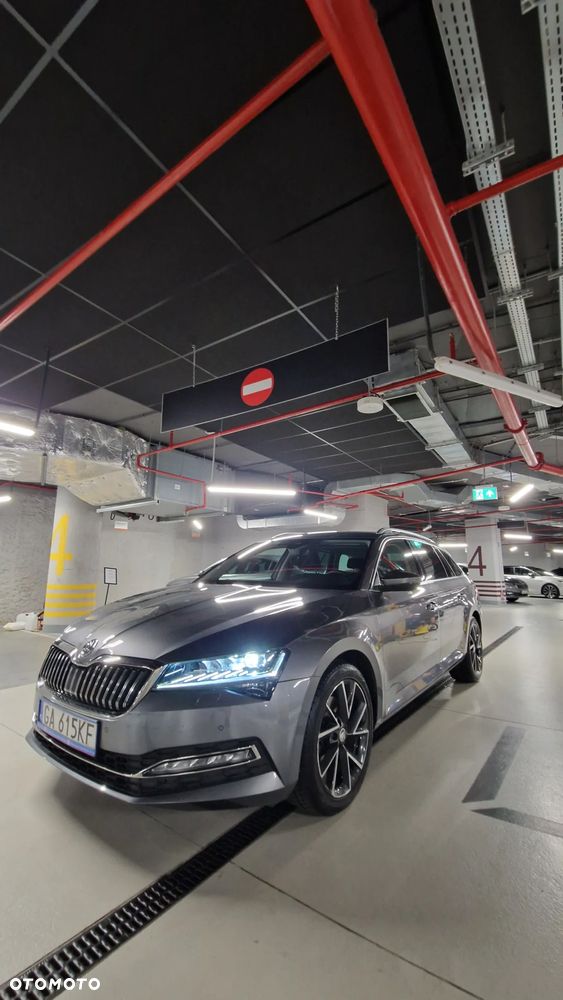 Skoda Superb 2.0 TDI SCR 4x4 Style DSG - 8