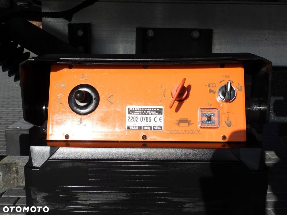 Iveco DAILY 70C18 PLANDEKA WINDA 16 PALET WEBASTO TEMPOMAT NAWIGACJA LEDY PNEUMATYKA AUTOMAT HI-MATIC BLIŹNIACZE KOŁA KLIMATYZACJA  180KM - 25