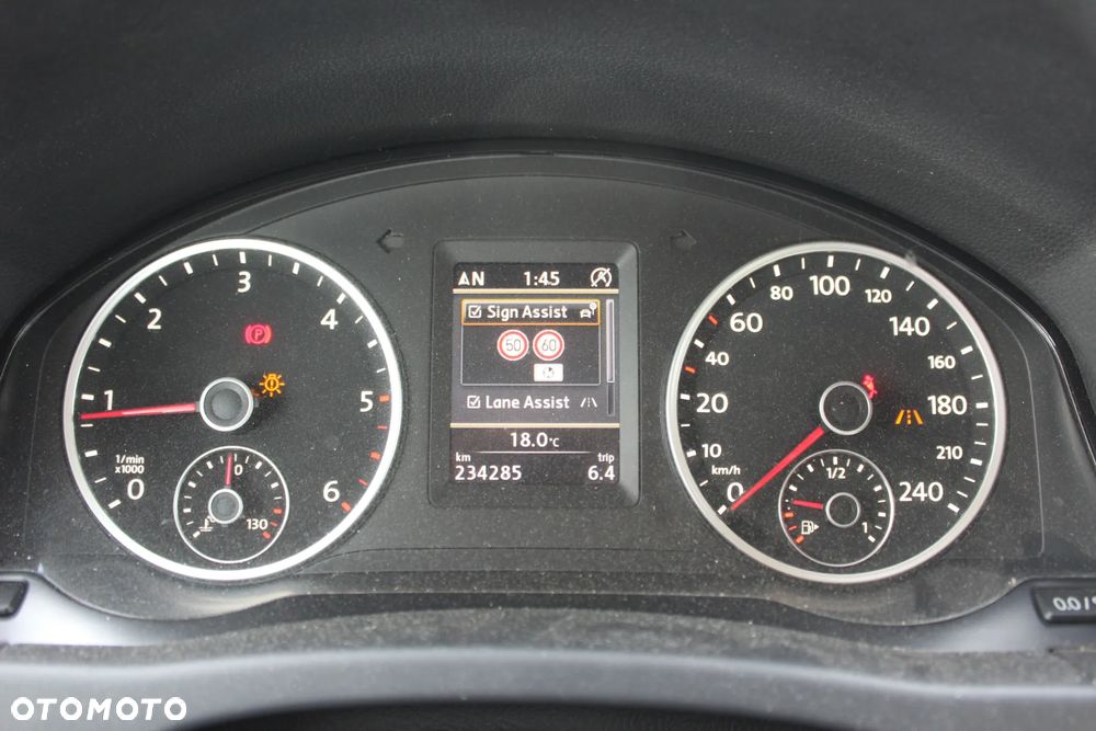 Volkswagen Tiguan 2.0 TDI DPF BlueMotion Technology Team - 17