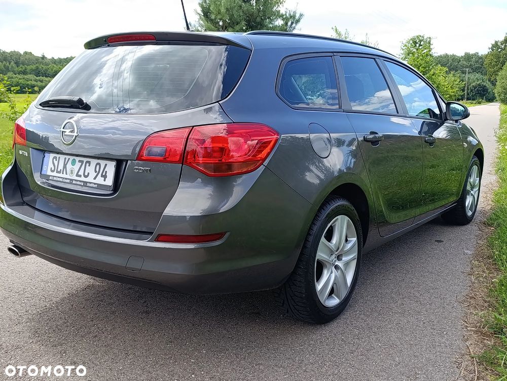 Opel Astra 2.0 CDTI DPF Sport - 2