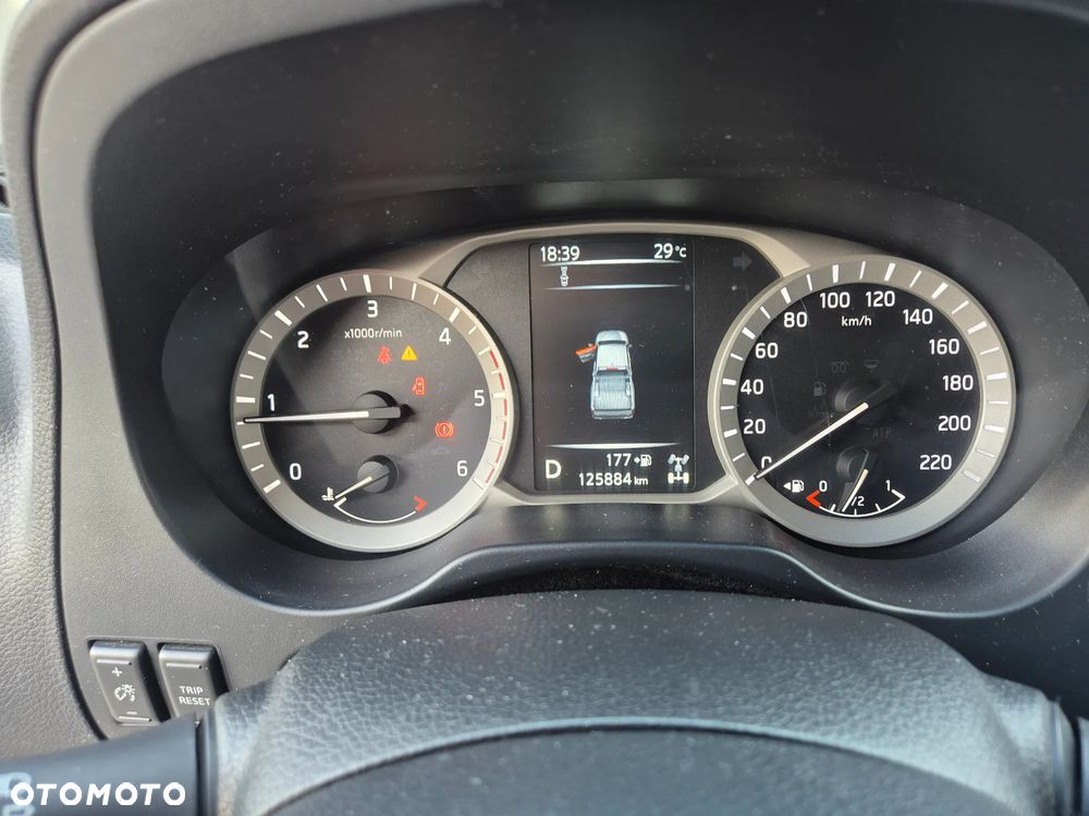 Nissan Navara - 4