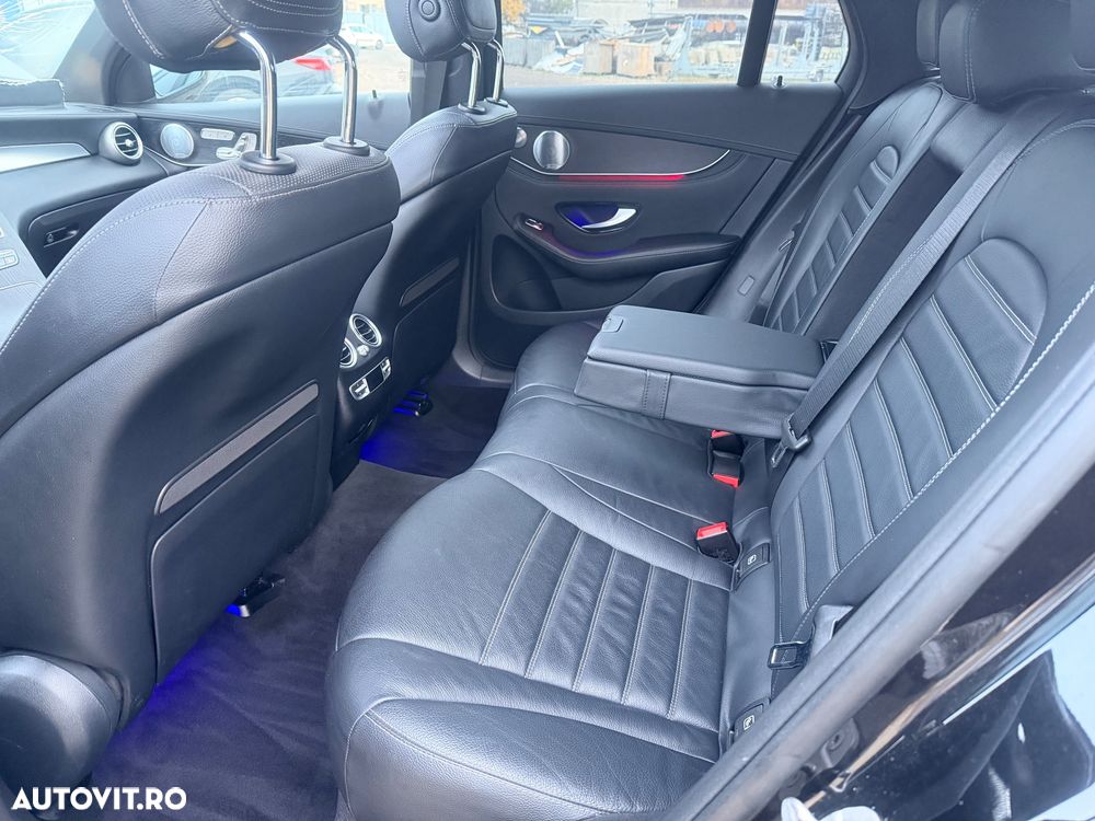 Mercedes-Benz GLC Coupe 300 4MATIC MHEV - 2