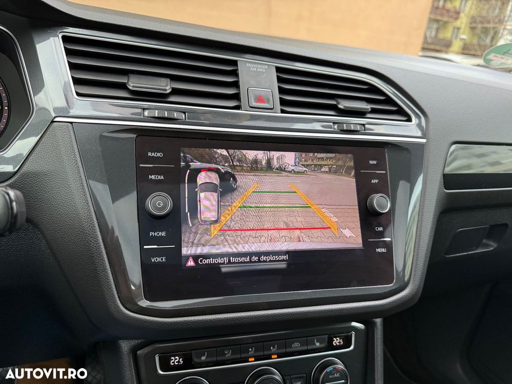 Volkswagen Tiguan 2.0 TDI SCR 4MOTION (BlueMotion Techn.) DSG Highline - 34