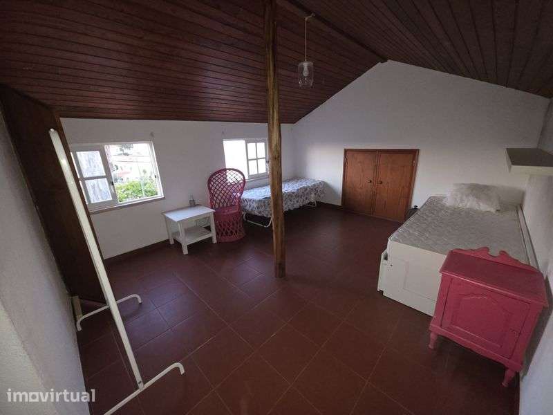 Vivenda independente com 3 quartos para alugar até março 2027 - Grande imagem: 4/10