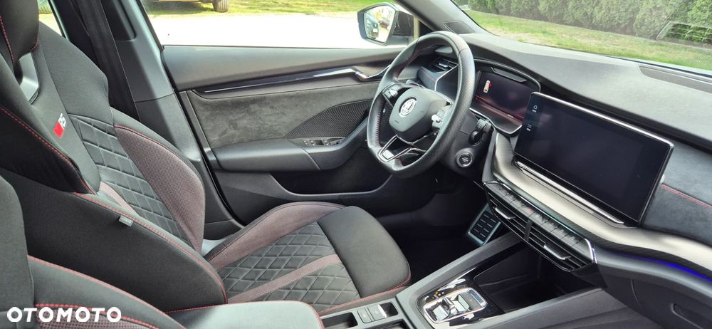 Skoda Octavia 1.4 TSI DSG RS First Edition - 23