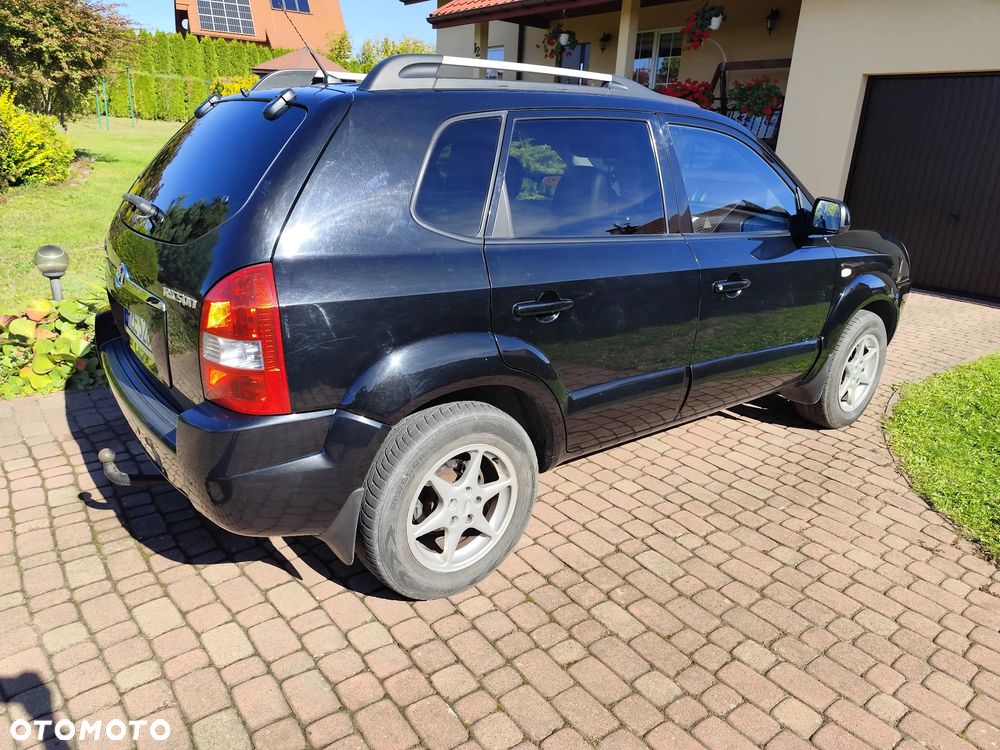 Hyundai Tucson 2.0 Comfort 2WD - 3