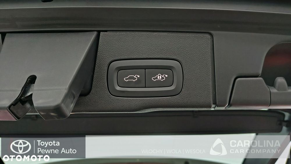 Volvo XC 60 B4 D AWD Plus Dark - 25