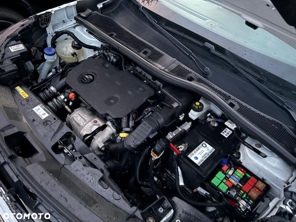 Peugeot 2008 BlueHDi 110 Active - 25